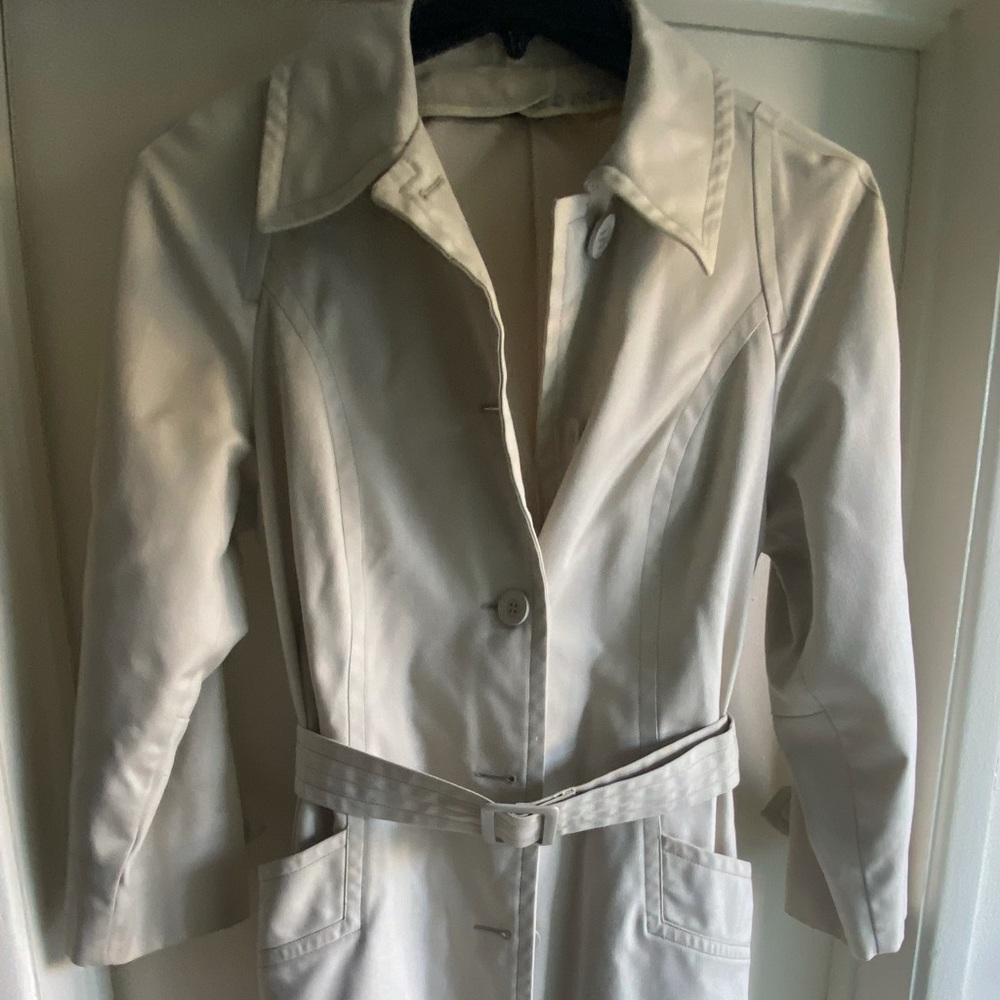 London Fog Vintage Trenchcoat